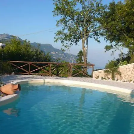 Prestige Hotel 4*