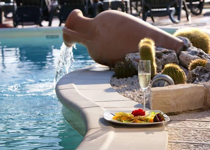 Prestige Готель